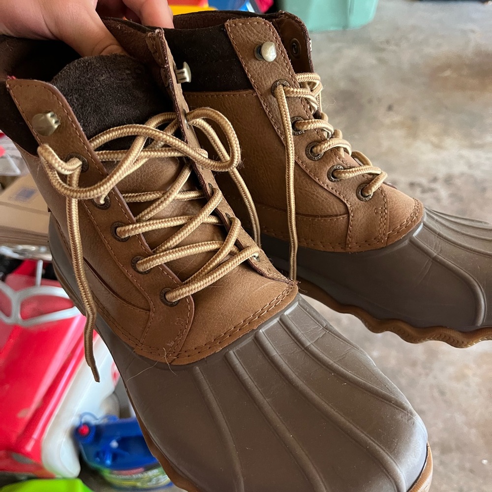 Speedy Duck Boots